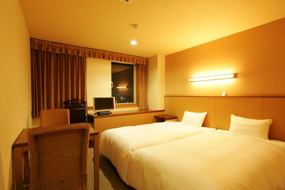 Sunsky Hotel Kitakyushu Exterior foto
